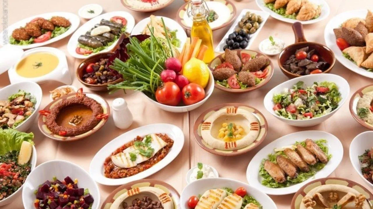 Az Kalorili Ve Pratik Diyet Yemekleri