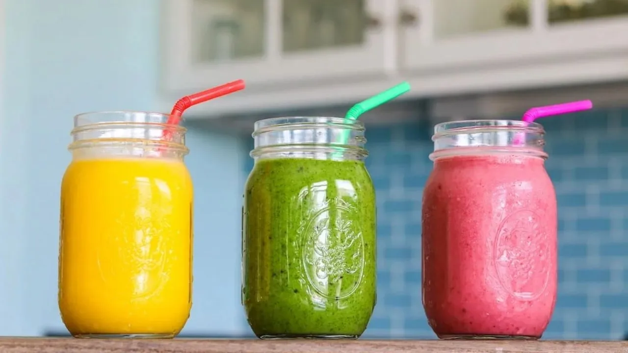 Sıcak Yaz Günlerinde Buz Gibi Smoothie Keyfi!