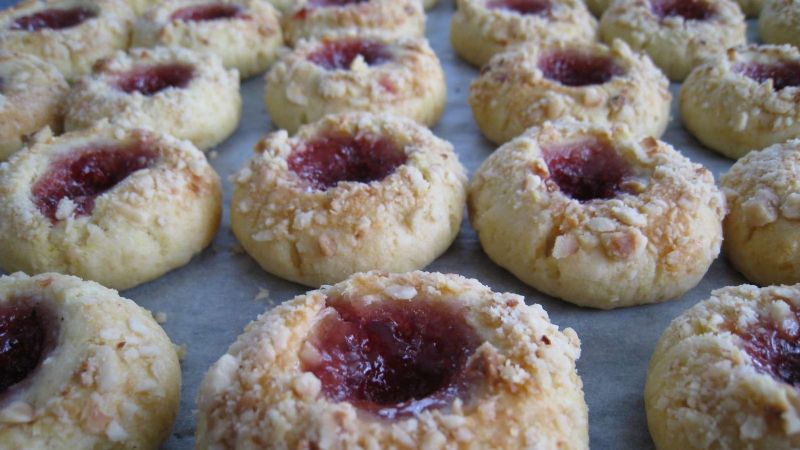 Reçelli Bisküvi Tarifi