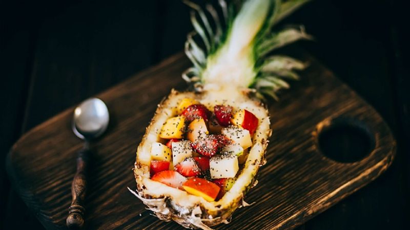 Ananas ve Üzüm Salatası Tarifi