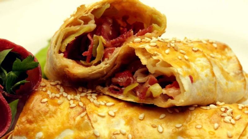 Baklavalık Yufkada Tavuklu Paçanga Tarifi