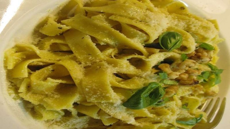 Ceviz Soslu Makarna Tarifi