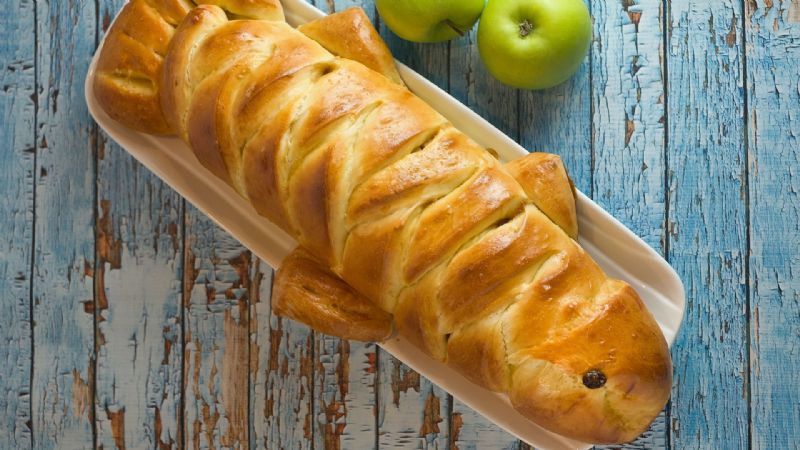 Elmalı Balık Çörek Tarifi