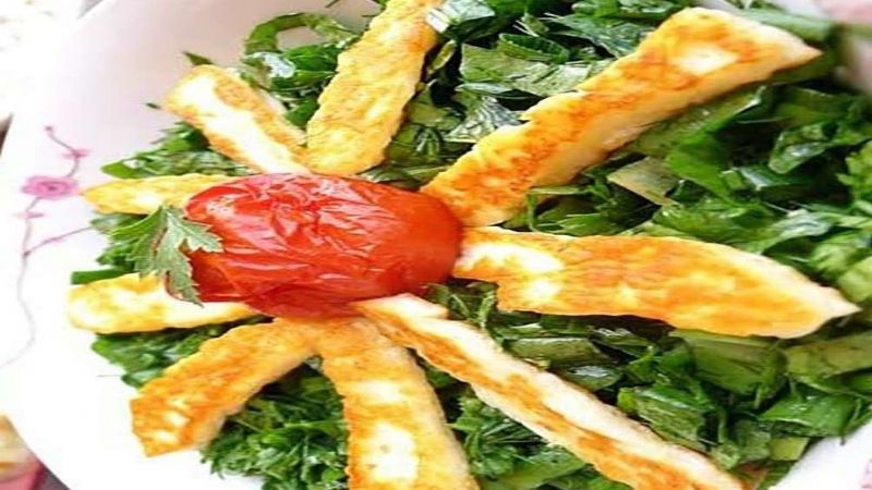 Hellim Peynirli Diyet Salata Tarifi