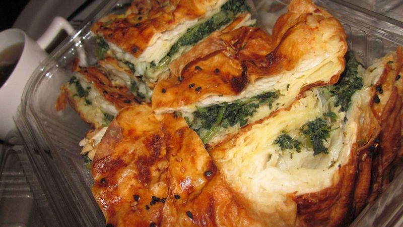 Isırgan Otlu Börek Tarifi
