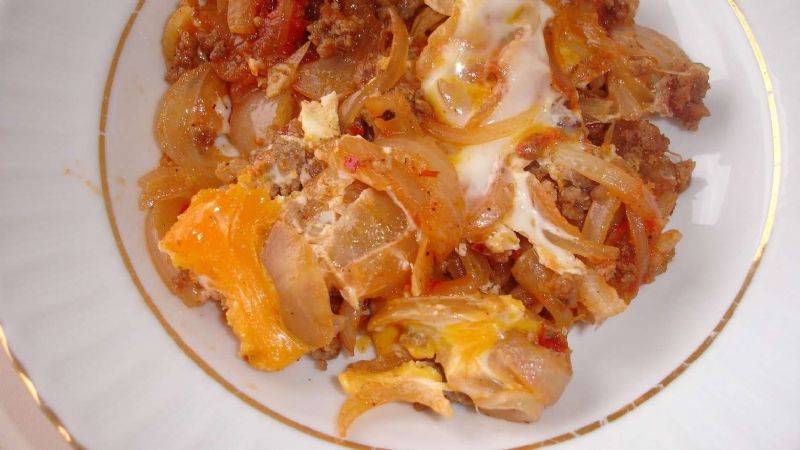 Kıymalı Soğan Kavurması Tarifi