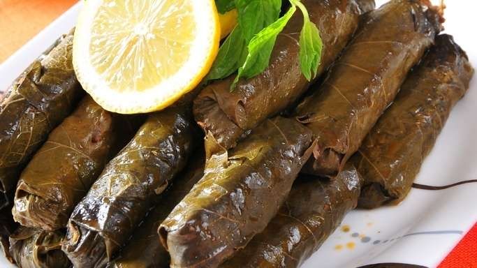 Kıymalı Yaprak Dolması Tarifi