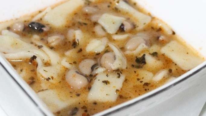 Kuru Börülce Çorbası Tarifi