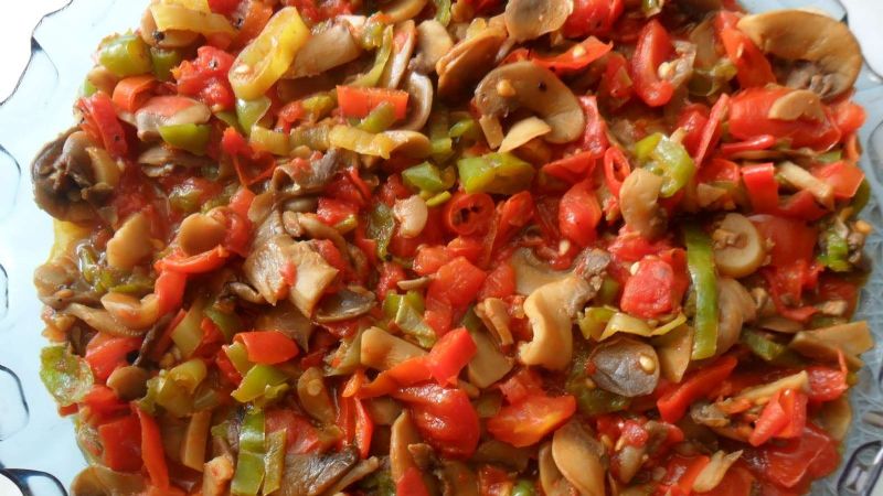 Mantarlı Kırmızı Biber Tarifi