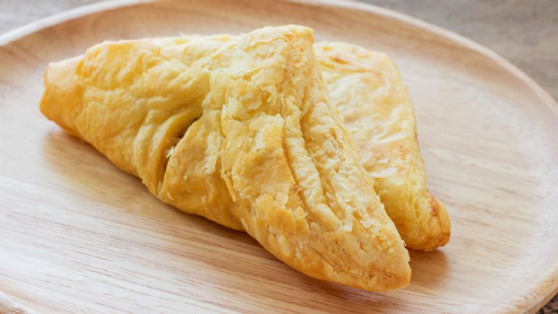Mantarlı Üçgen Börek Tarifi