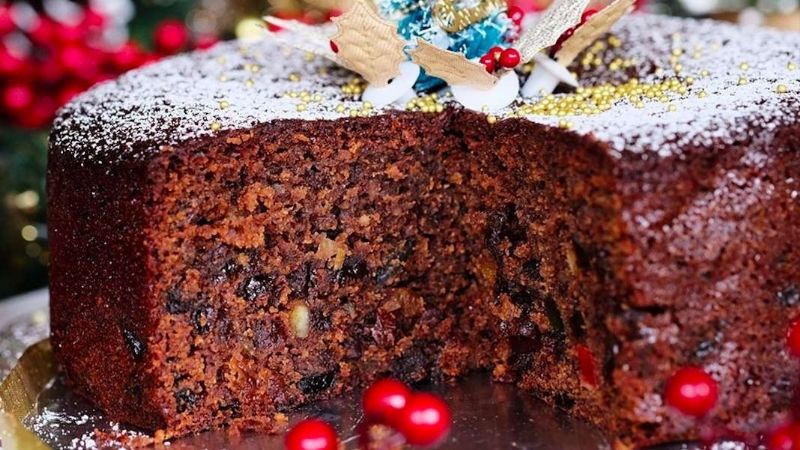 Meyveli Yeni Yıl Keki Tarifi