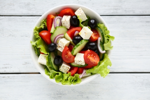 Peynir Zeytin Salatası Tarifi