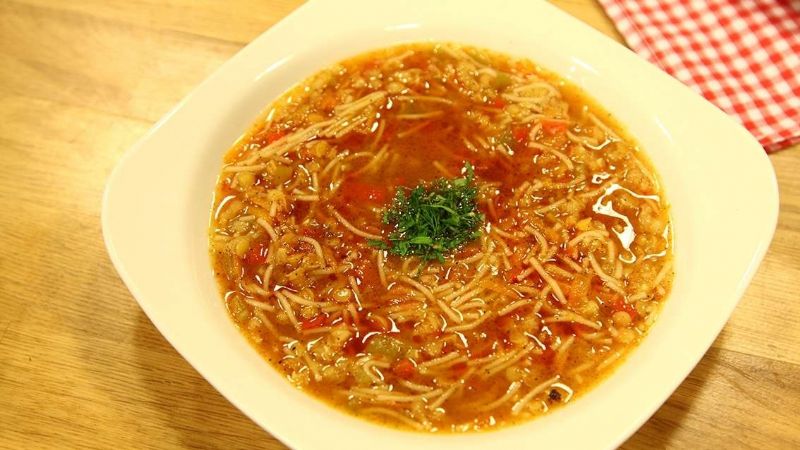 Sebzeli Şehriye Çorbası Tarifi