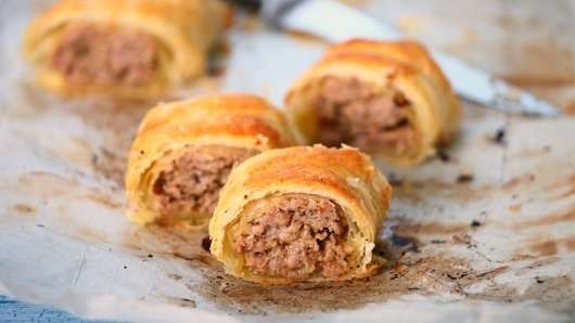 Sosisli Börek Tarifi