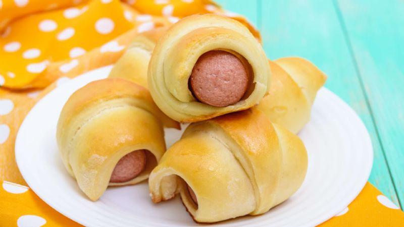 Sosisli Çörek Tarifi