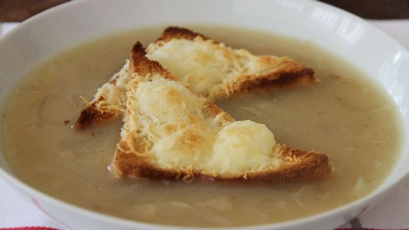 Taze Soğan Çorbası Tarifi