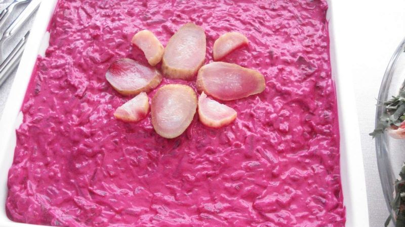 Yoğurtlu Pancar Salatası Tarifi